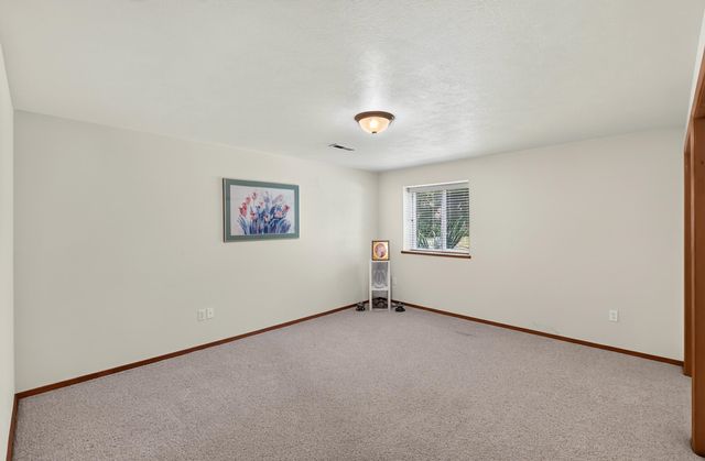 813 E Golden Rd, Spokane, WA 99208