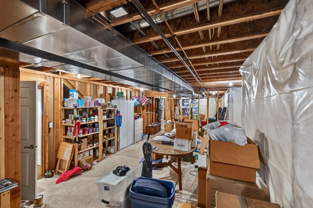 813 E Golden Rd, Spokane, WA 99208