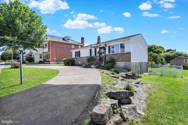 3428 RAYMOND ST, Reading, PA 19605