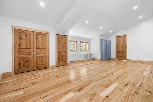 1925 Hills Road, Carmine, TX 78932