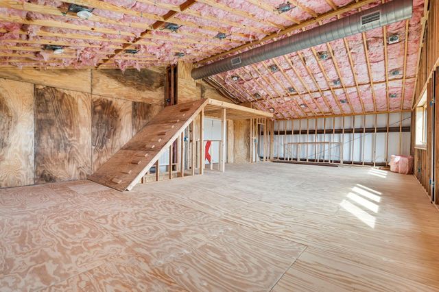 1925 Hills Road, Carmine, TX 78932