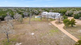 1925 Hills Road, Carmine, TX 78932