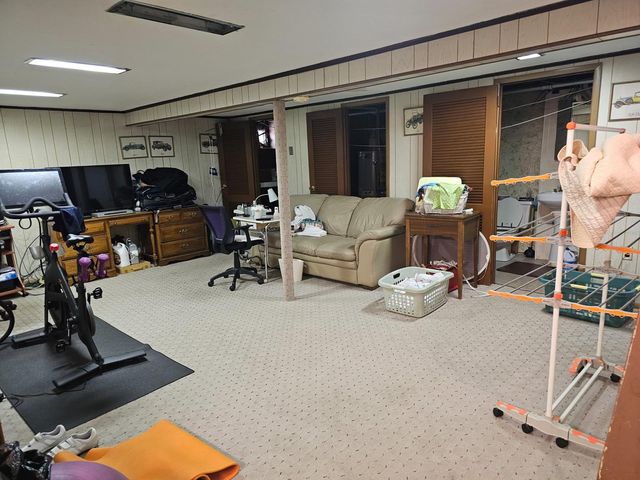 79-06 214 Street, Oakland Gardens, NY 11364