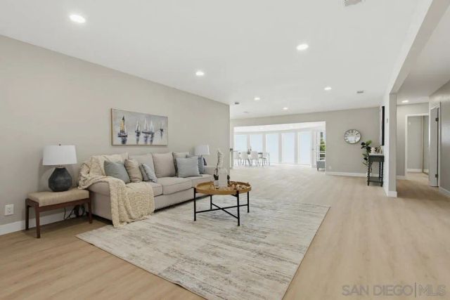 308 Leeann Ln, Encinitas, CA 92024