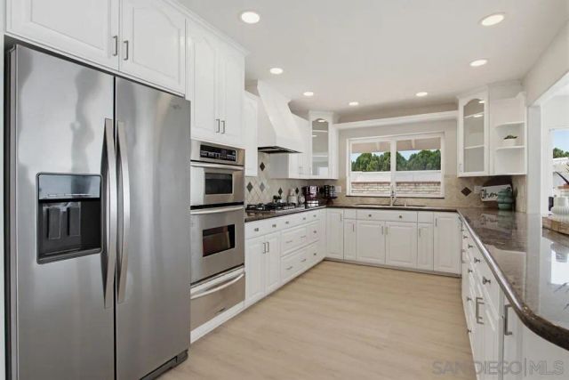 308 Leeann Ln, Encinitas, CA 92024