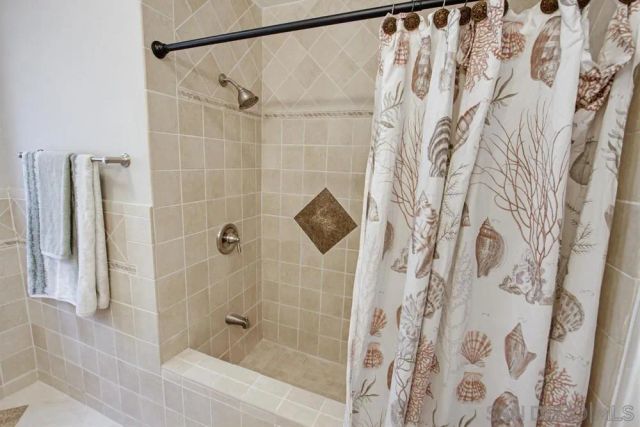 308 Leeann Ln, Encinitas, CA 92024