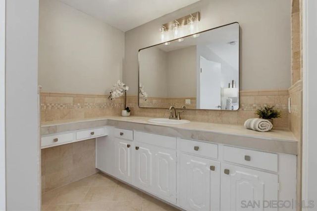 308 Leeann Ln, Encinitas, CA 92024