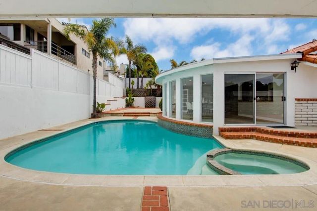 308 Leeann Ln, Encinitas, CA 92024
