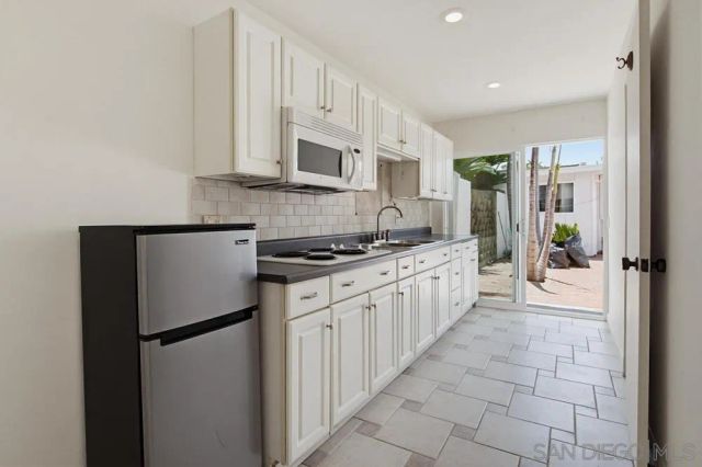 308 Leeann Ln, Encinitas, CA 92024