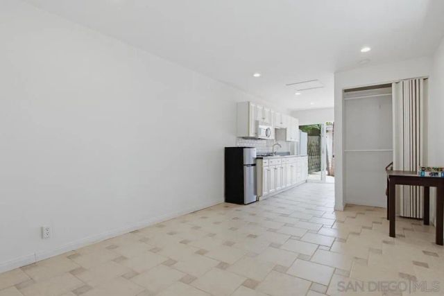 308 Leeann Ln, Encinitas, CA 92024