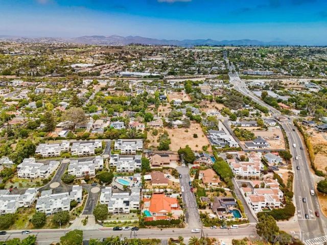 308 Leeann Ln, Encinitas, CA 92024