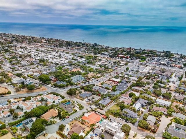 308 Leeann Ln, Encinitas, CA 92024