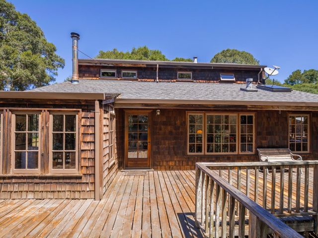 925 Old Farm Lane, Aptos, CA 95003
