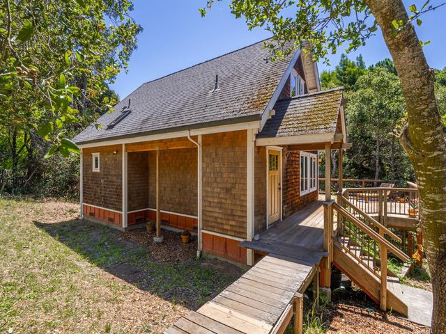 925 Old Farm Lane, Aptos, CA 95003