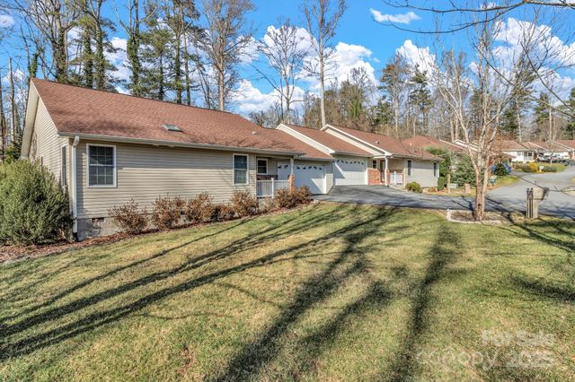 210 Allen Paul Drive, Hendersonville, NC 28791