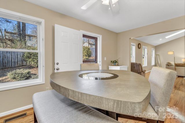 210 Allen Paul Drive, Hendersonville, NC 28791