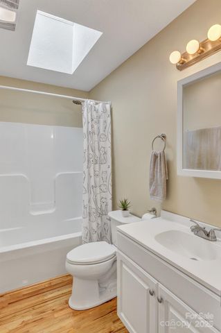 210 Allen Paul Drive, Hendersonville, NC 28791