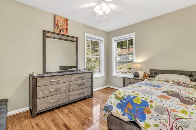 210 Allen Paul Drive, Hendersonville, NC 28791