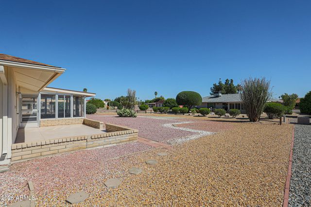 10507 W BROOKSIDE Drive, Sun City, AZ 85351