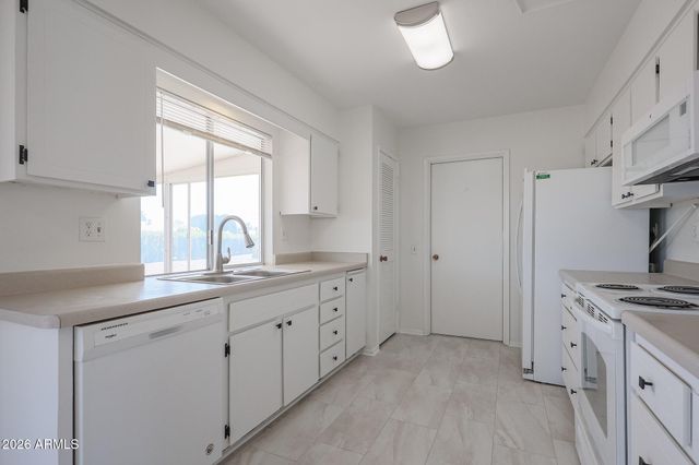 10507 W BROOKSIDE Drive, Sun City, AZ 85351