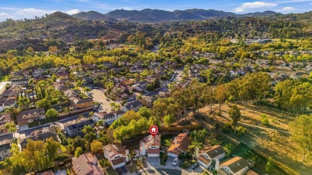 2343 Fair Oak Ct, Escondido, CA 92026