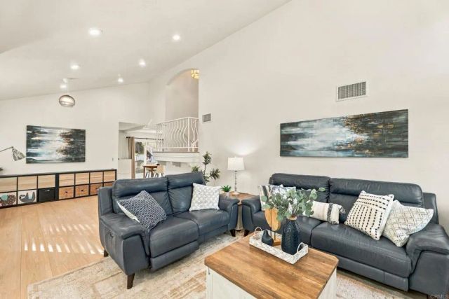 2343 Fair Oak Ct, Escondido, CA 92026