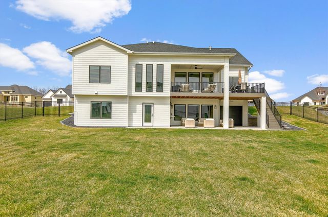 17530 Townsend Drive, Clive, IA 50325