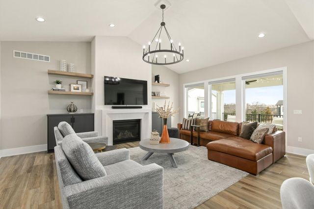 17530 Townsend Drive, Clive, IA 50325
