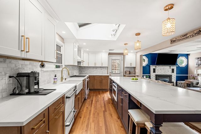 16 Marianne Rd, Lynn, MA 01904