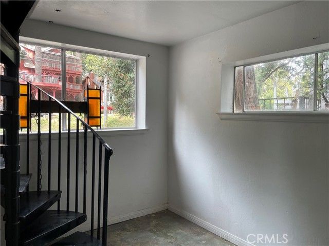 925 Fern, Crestline, CA 92325