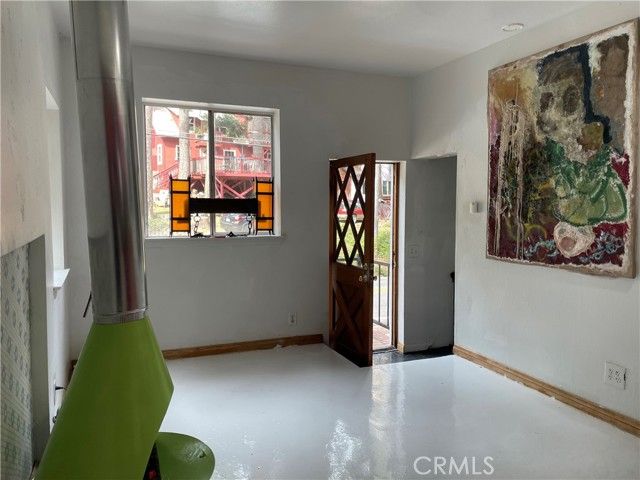 925 Fern, Crestline, CA 92325