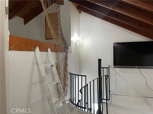 925 Fern, Crestline, CA 92325