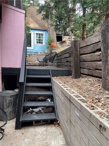 925 Fern, Crestline, CA 92325