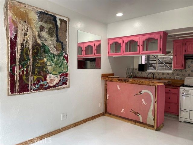 925 Fern, Crestline, CA 92325