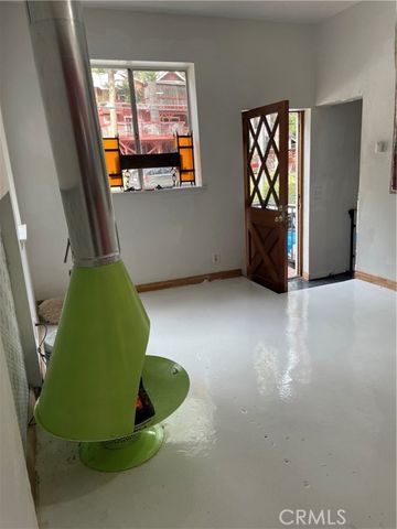 925 Fern, Crestline, CA 92325