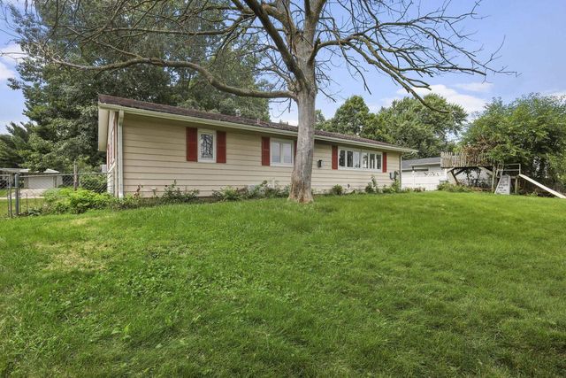 1017 Stull Street, Sun Prairie, WI 53590