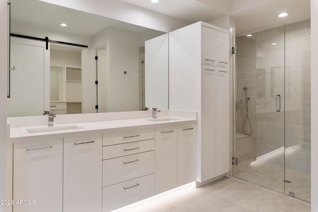 1611 E LAMAR Road, Phoenix, AZ 85016