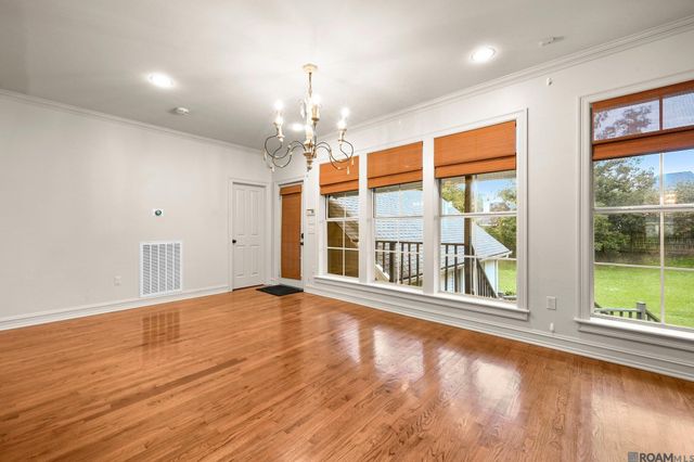 10813 N Oak Hills Pkwy, Baton Rouge, LA 70810