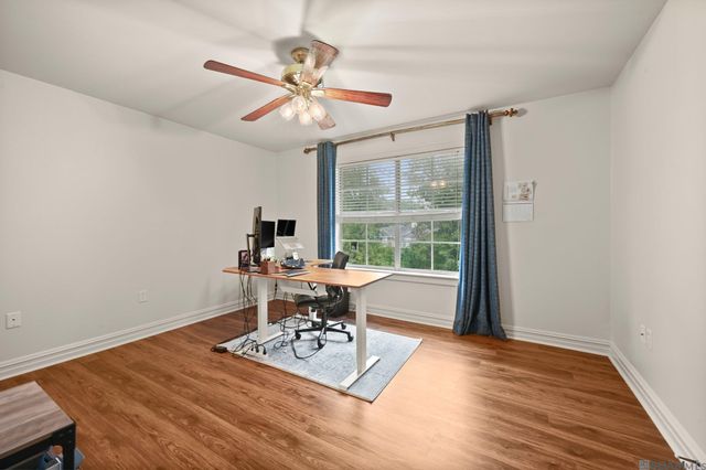 10813 N Oak Hills Pkwy, Baton Rouge, LA 70810