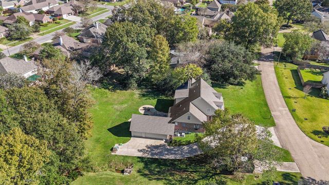 10813 N Oak Hills Pkwy, Baton Rouge, LA 70810