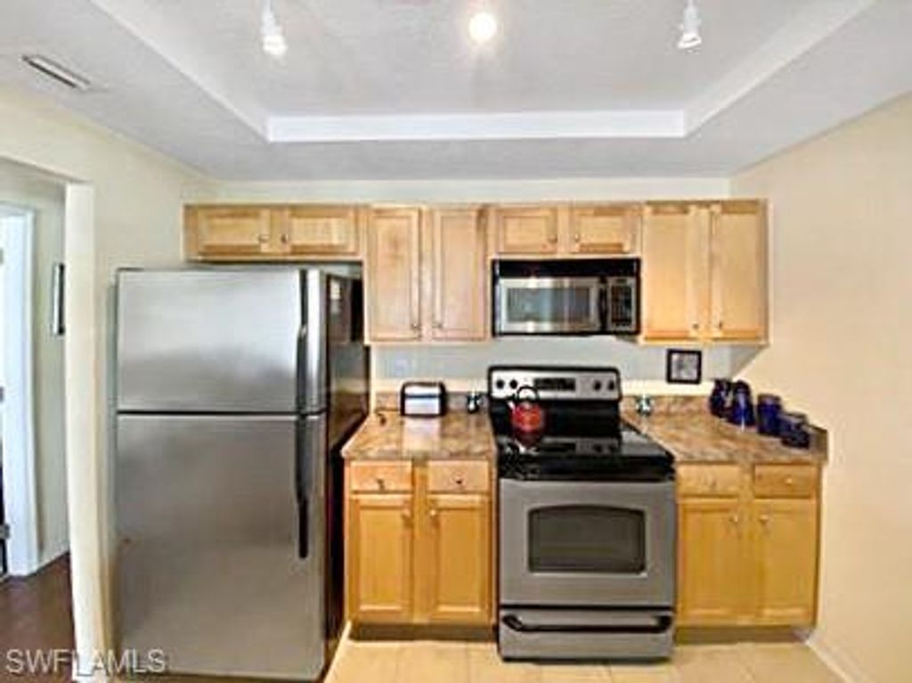 3334 N Key DR 8, NORTH FORT MYERS, FL 33903 — photo 2