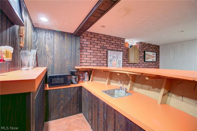 2118 Brookdale Avenue, Parma, OH 44134