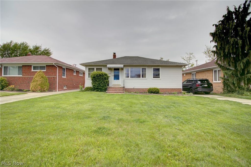 2118 Brookdale Avenue, Parma, OH 44134