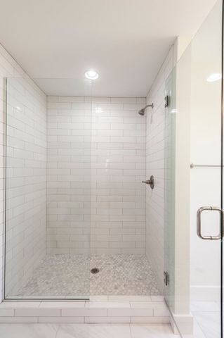 655 Cummings Ln, Cottontown, TN 37048