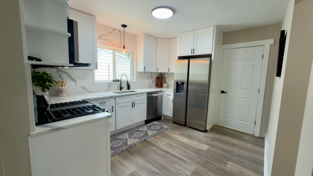 9759 Rutherford Avenue, Oak Lawn, IL 60453