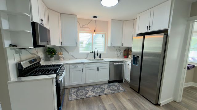 9759 Rutherford Avenue, Oak Lawn, IL 60453