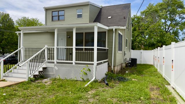 9759 Rutherford Avenue, Oak Lawn, IL 60453