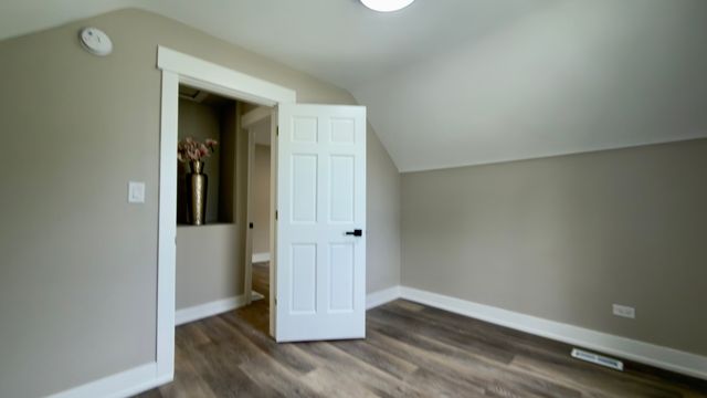 9759 Rutherford Avenue, Oak Lawn, IL 60453