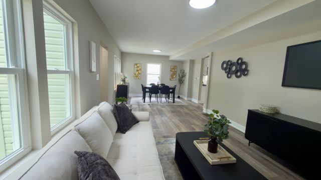 9759 Rutherford Avenue, Oak Lawn, IL 60453