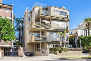 11920 Goshen Avenue 202, Los Angeles, CA 90049